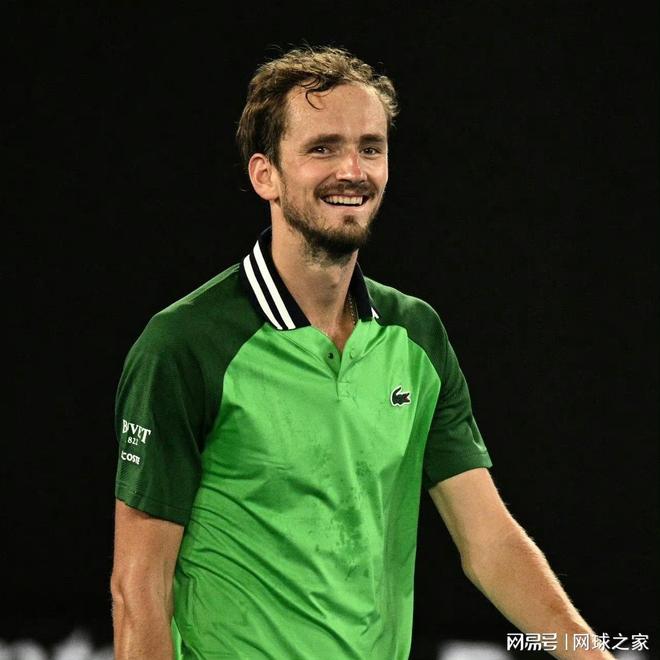 利用社交媒 利用社交媒