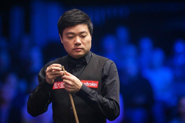 面被迅速传 面被迅速传